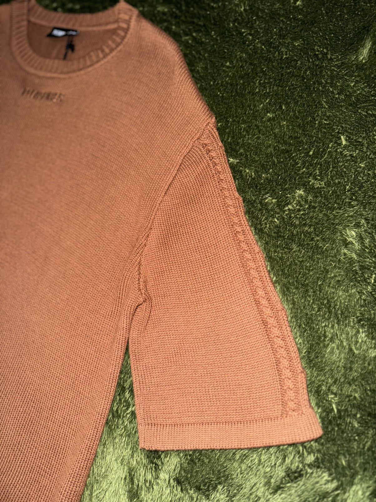 Pleasures [L] Pleasures oversized fit mock neck knit wear T-shirts Size US L / EU 52-54 / 3 - 4 Thumbnail