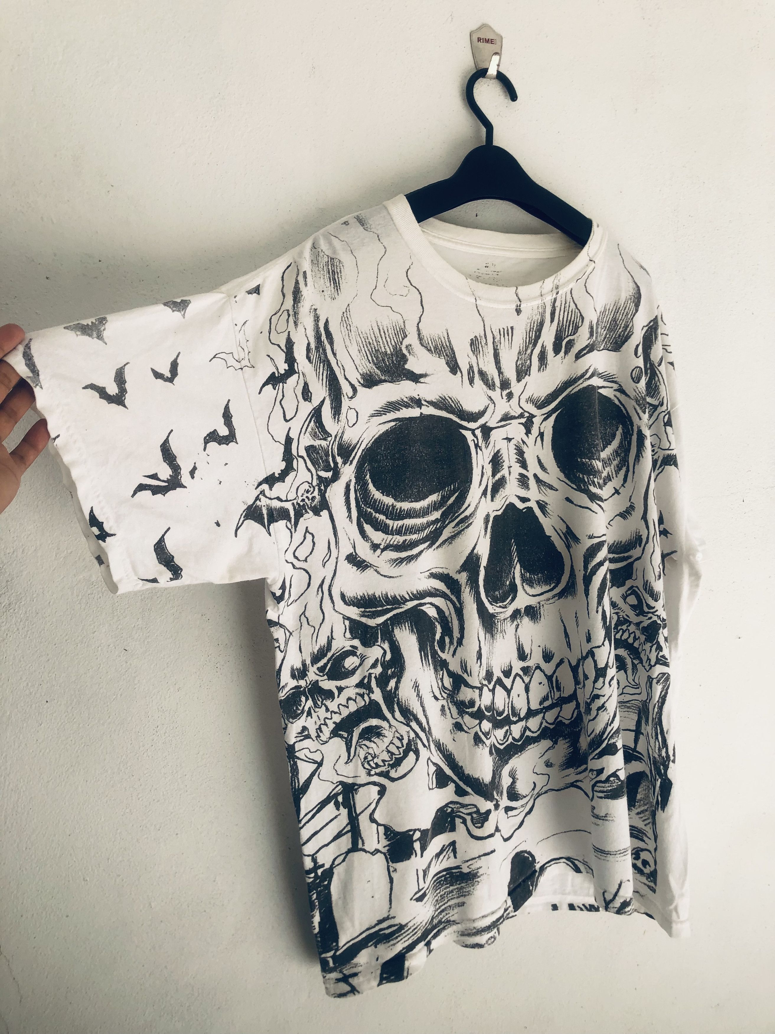 Japanese Brand Vintage Skull Big Logo Hip Hop Designer Fashion Style Size US XL / EU 56 / 4 - 5 Thumbnail