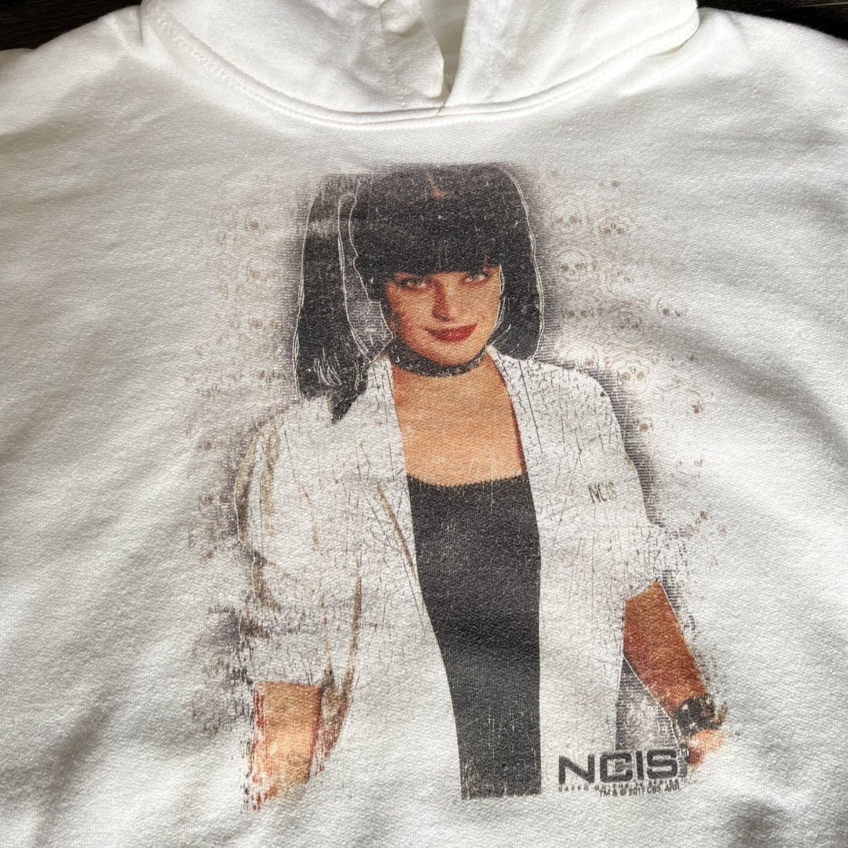 Vintage Vintage NCIS TV Show Abby Skulls Goth Promo Logo Hoodie Y2K Size US S / EU 44-46 / 1 - 3 Thumbnail
