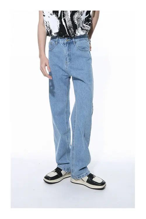 Other Simple classic basic washed light blue jeans Size US 33 - 8 Thumbnail