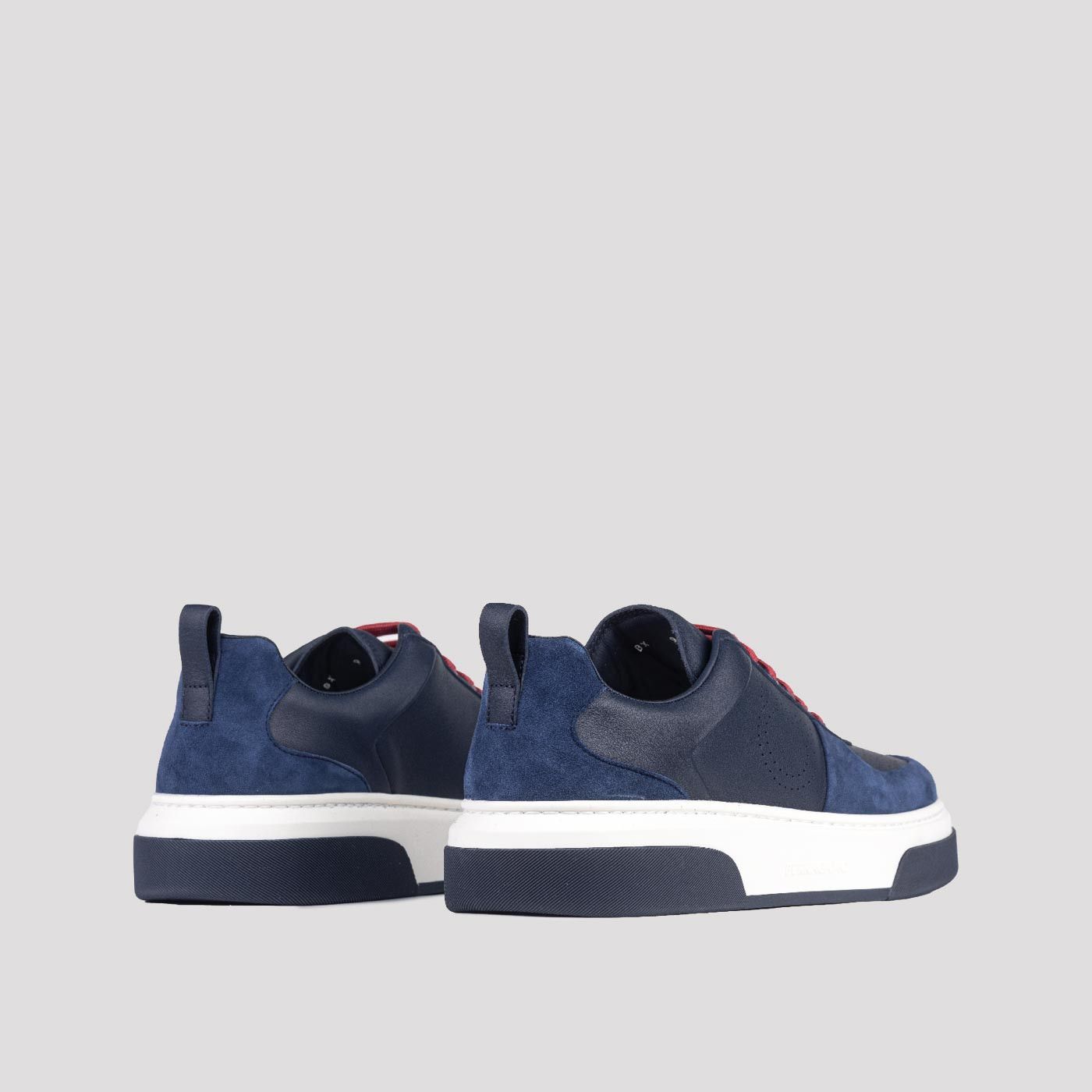 Salvatore Ferragamo o1s1rm0924 Gancini Low-Top Sneakers in Navy Blue/White Size US 7 / EU 40 - 3 Thumbnail