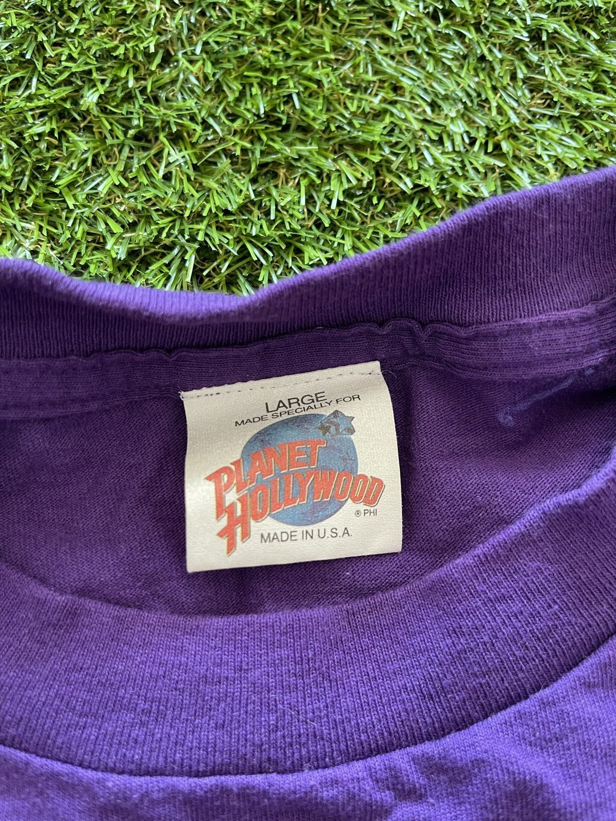 Planet Hollywood Vintage 90s Men’s Planet Hollywood Graphic Tee Made in USA Size US L / EU 52-54 / 3 - 3 Thumbnail