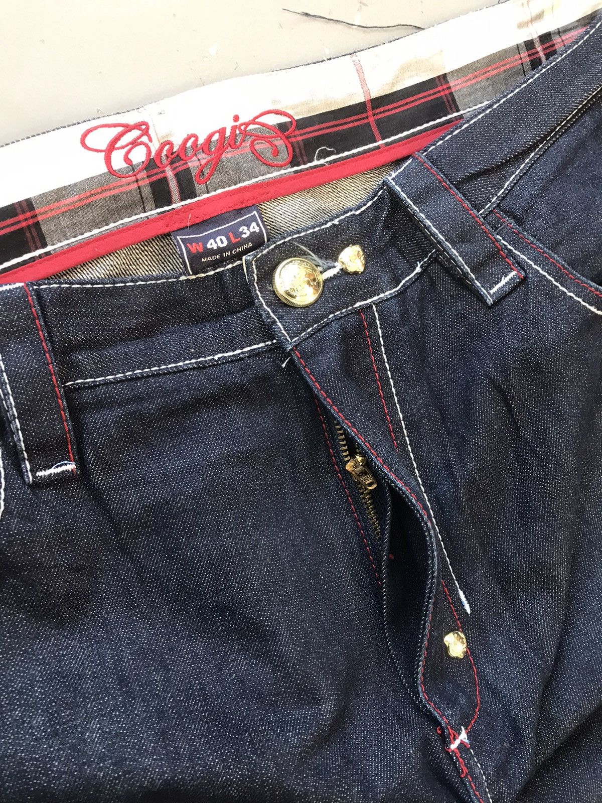 Coogi × Vintage Vintage Coogi SpellOut earth wing crown 👑 embroidered denim Size US 41 - 7 Thumbnail