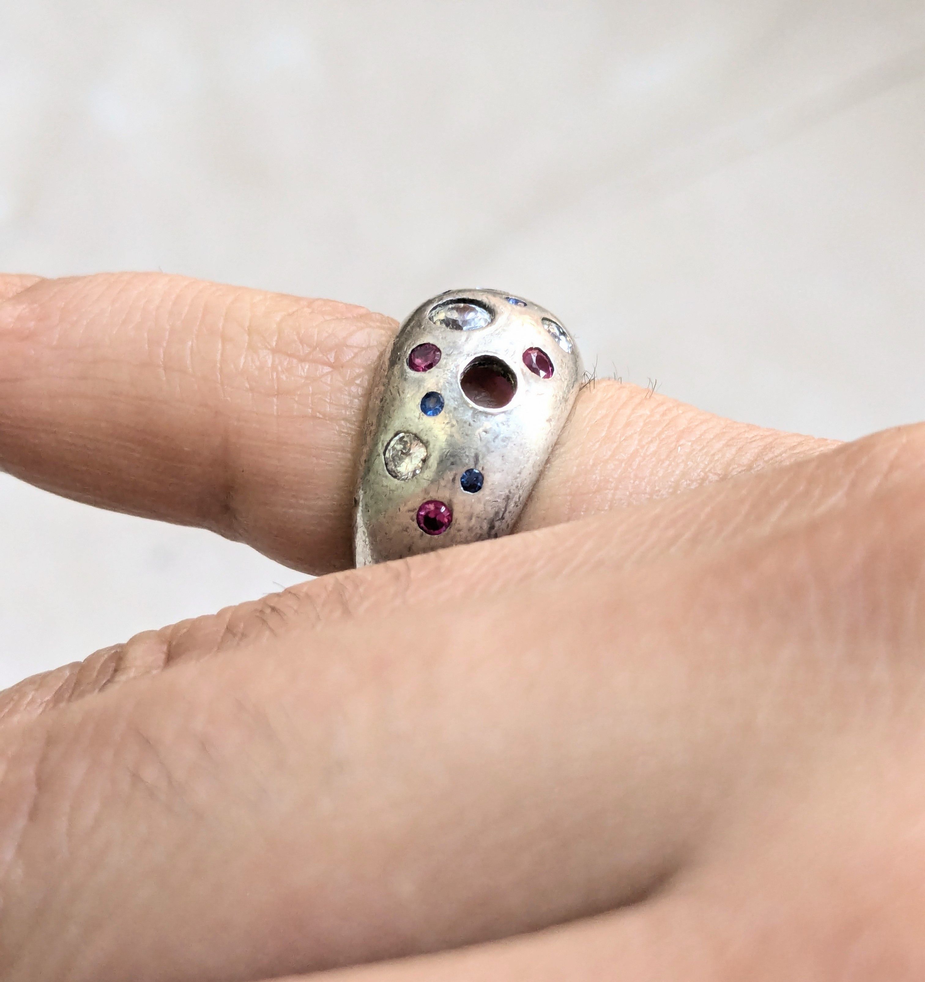 Sterling Silver Vintage Sterling Silver Ring Dome 5.25 Rainbow Y2K Size ONE SIZE - 8 Thumbnail