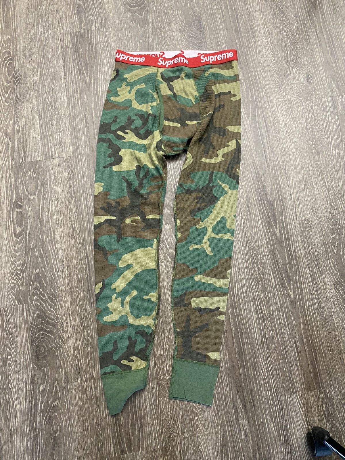 Supreme Hanes Bones Thermal Pant Camo Ｌ SUPREME HANES BONES THERMAL CREW TRUE TIMBER HTC FALL CAMO