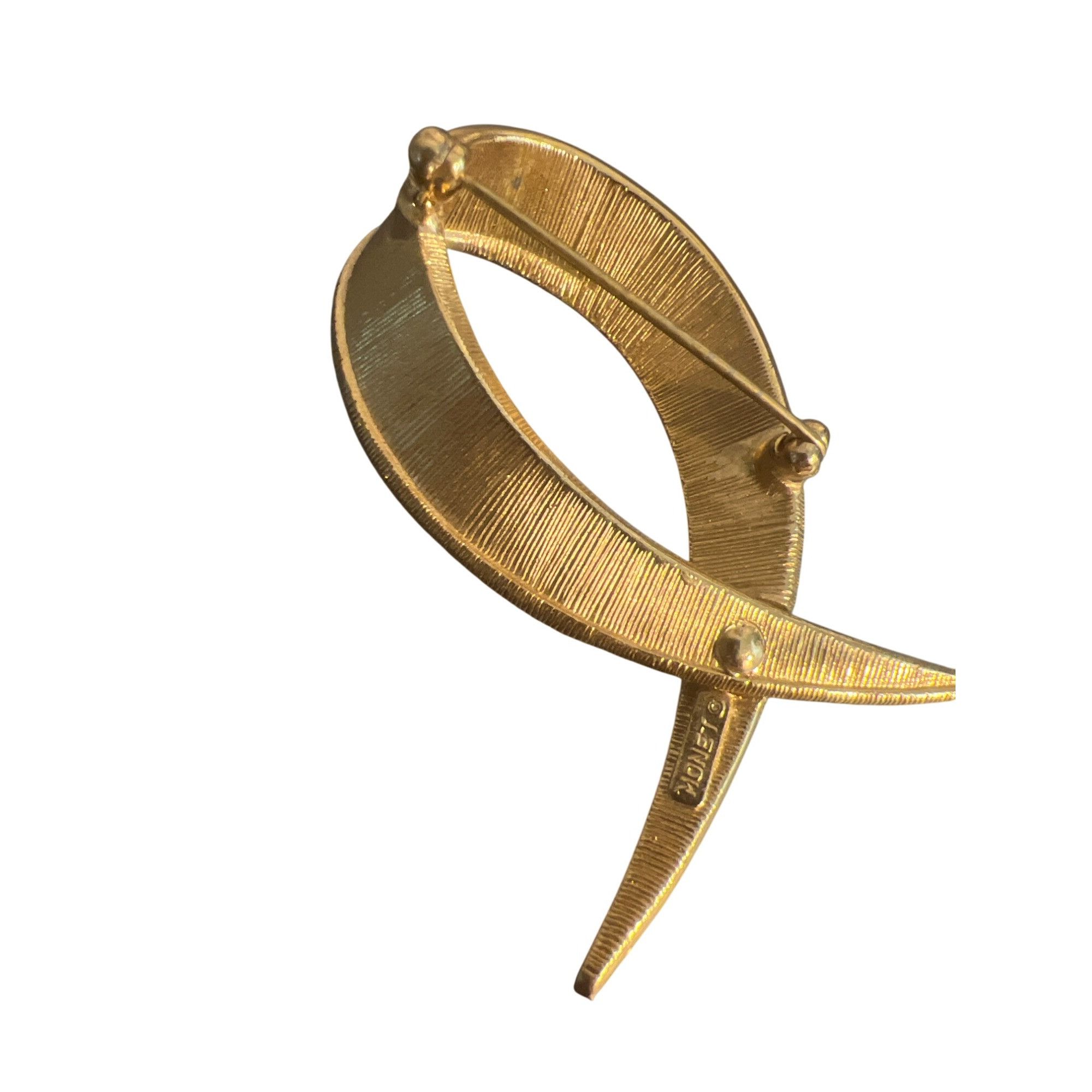 Monet Vintage Monet Gold Tone Textured Ribbon Brooch Pin Signed Si Size ONE SIZE - 4 Thumbnail