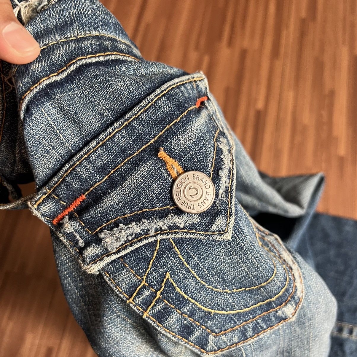 True Religion “VINTAGE” TRUE RELIGION FLARE JEANS Size 29" - 13 Thumbnail