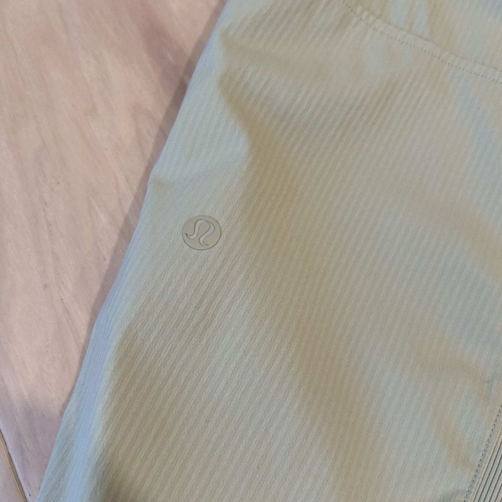 Lululemon Lululemon Beyond the Studio Jogger Tan Women’s 2 *Flaw Size 26" / US 2 / IT 38 - 4 Thumbnail