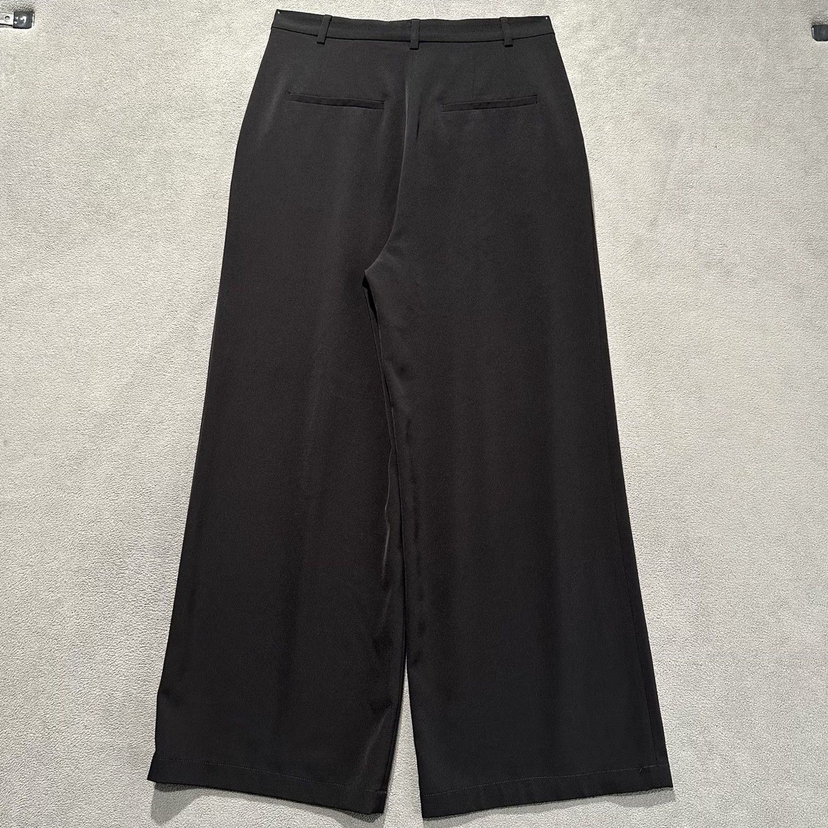 H&M H&M Black Wide-Leg Pants Womens 8 Dress Pants Polyester Front Pleated Zipper Pockets Slim Fit Adult womens Size 28" / US 6 / IT 42 - 2 Thumbnail