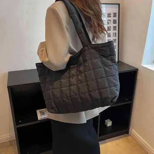 Japanese Brand Tote Puffer Bag Vintage Japanese Brand Size ONE SIZE - 3 Thumbnail