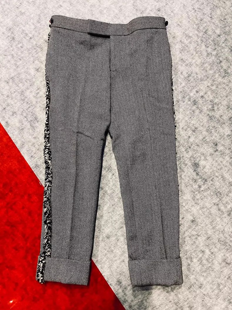 Thom Browne Thom Browne size1 Low waist trousers Size 36S - 1 Thumbnail
