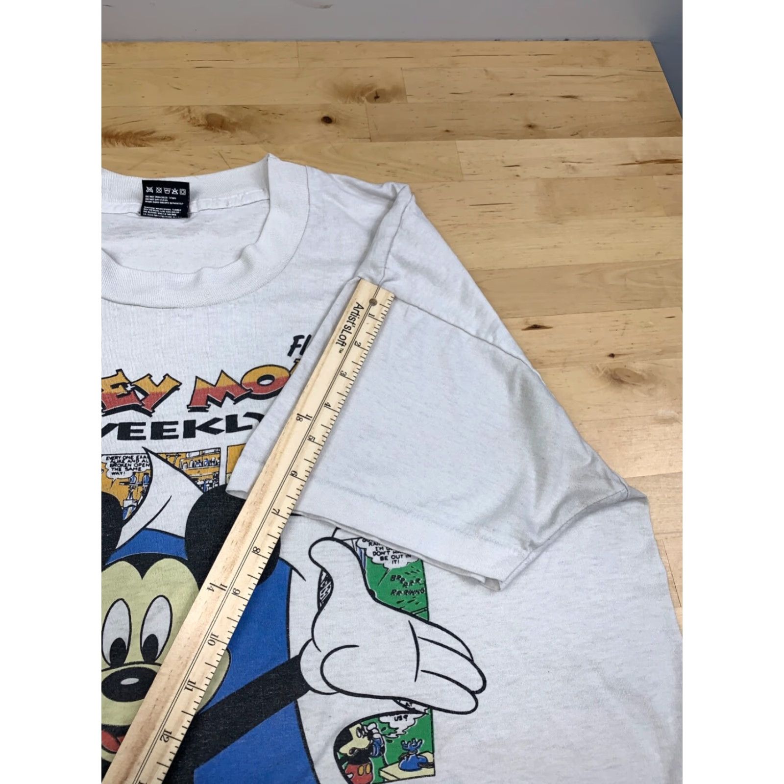 Vintage VINTAGE Best Mickey Mouse Weekly Shirt Mens XL White 11501 Disney Florida Crew Neck Short Sleeve T-Shirt Mens Size US XL / EU 56 / 4 - 6 Thumbnail