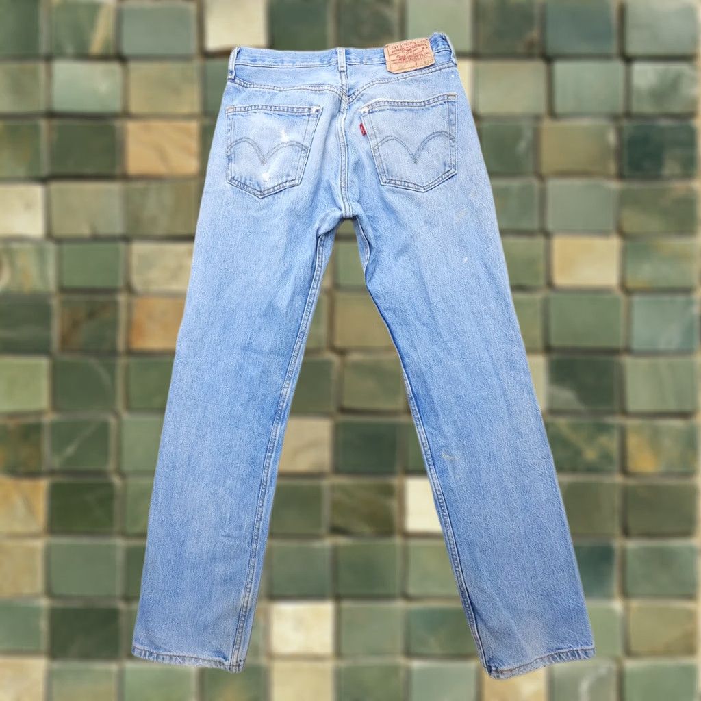 Levi's VTG Levi's 501 Jeans Mens 32 x 36 Button Fly Straight Denim Blue 90s USA 5-Pocket Regular Fit Size US 32 / EU 48 - 1 Thumbnail
