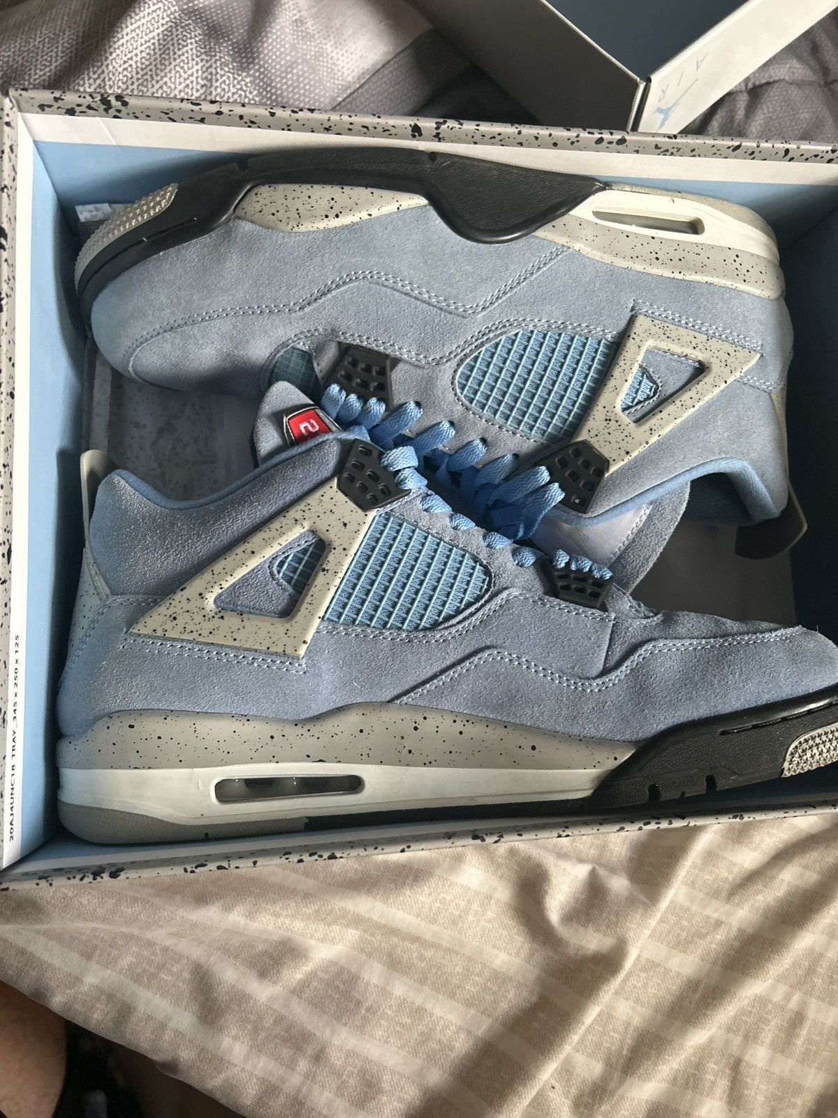 Jordan Brand Jordan UNC 4s Size US 12 / EU 45 - 1 Thumbnail