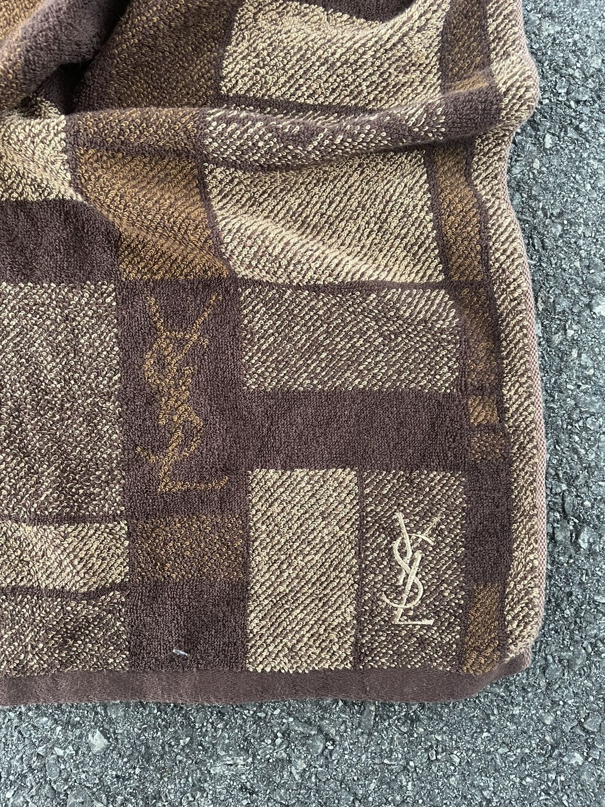 Yves Saint Laurent Yves Saint Laurent Towel Size ONE SIZE - 4 Thumbnail