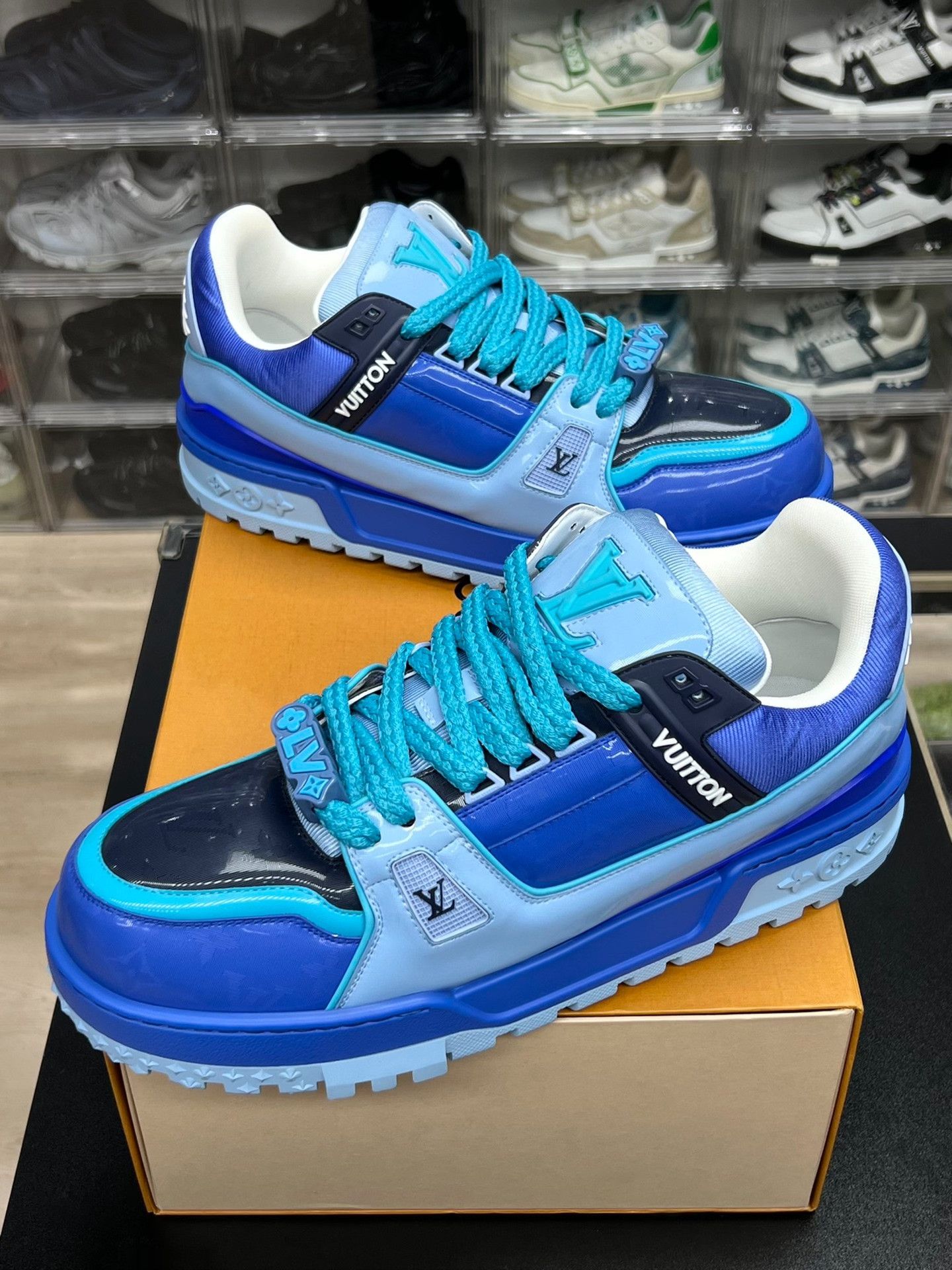 Louis Vuitton Louis Vuitton Training Blue Lowtop Sneakers 12 Men Size US 12 / EU 45 - 1 Thumbnail