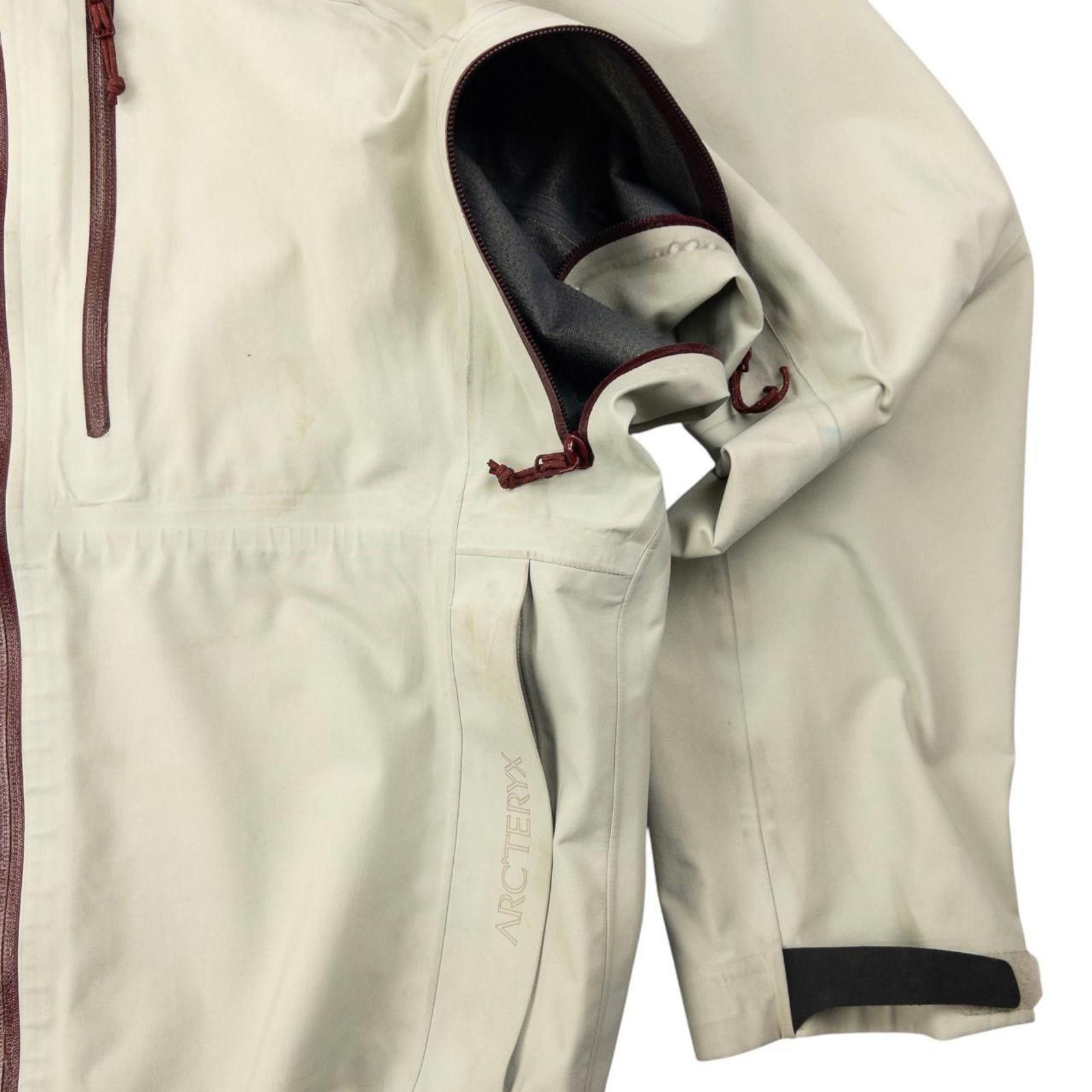 Arc'teryx Vintage Arcteryx Goretex Jacket Size M Size US M / EU 48-50 / 2 - 6 Thumbnail