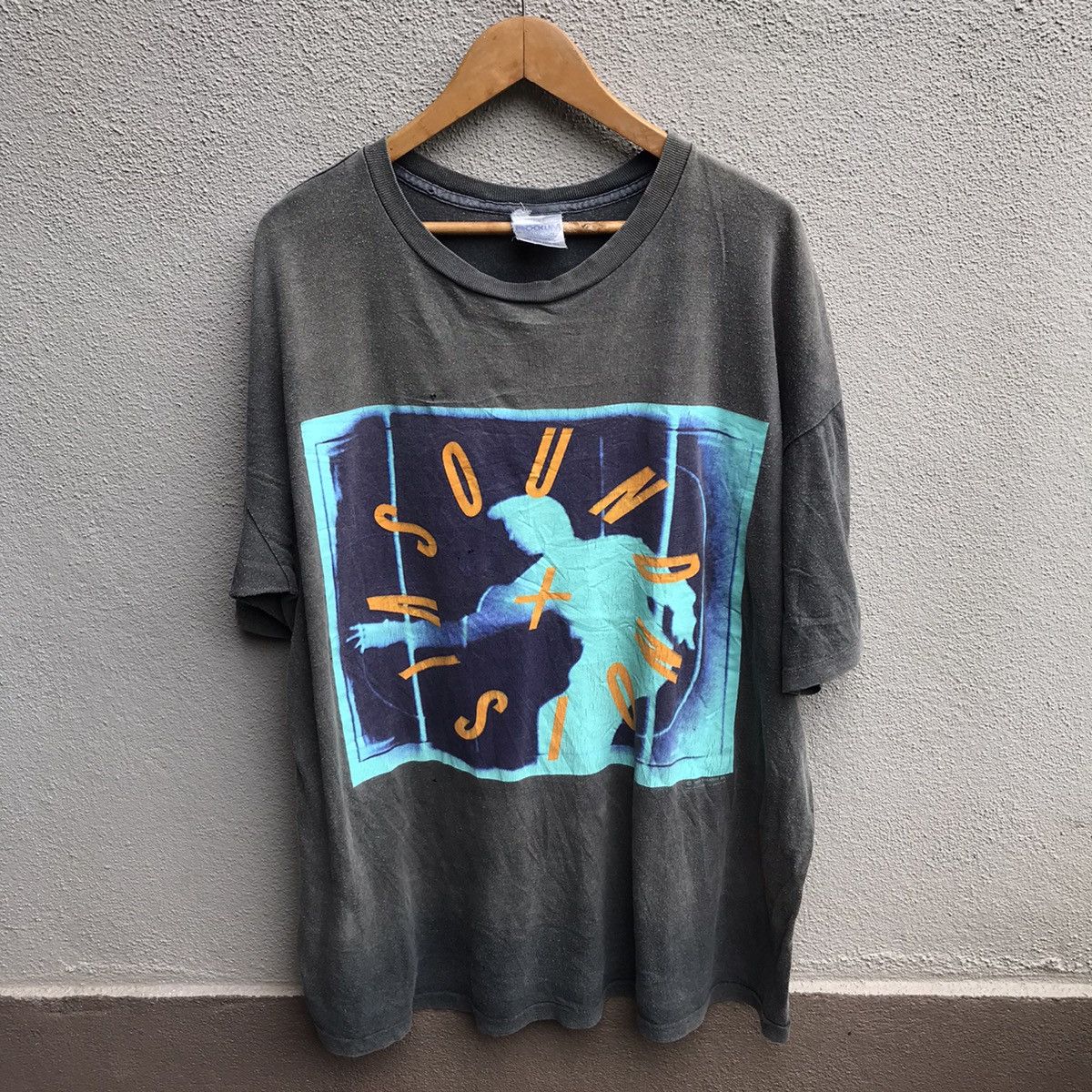 Vintage 90s DAVID BOWIE sound vision tee faded