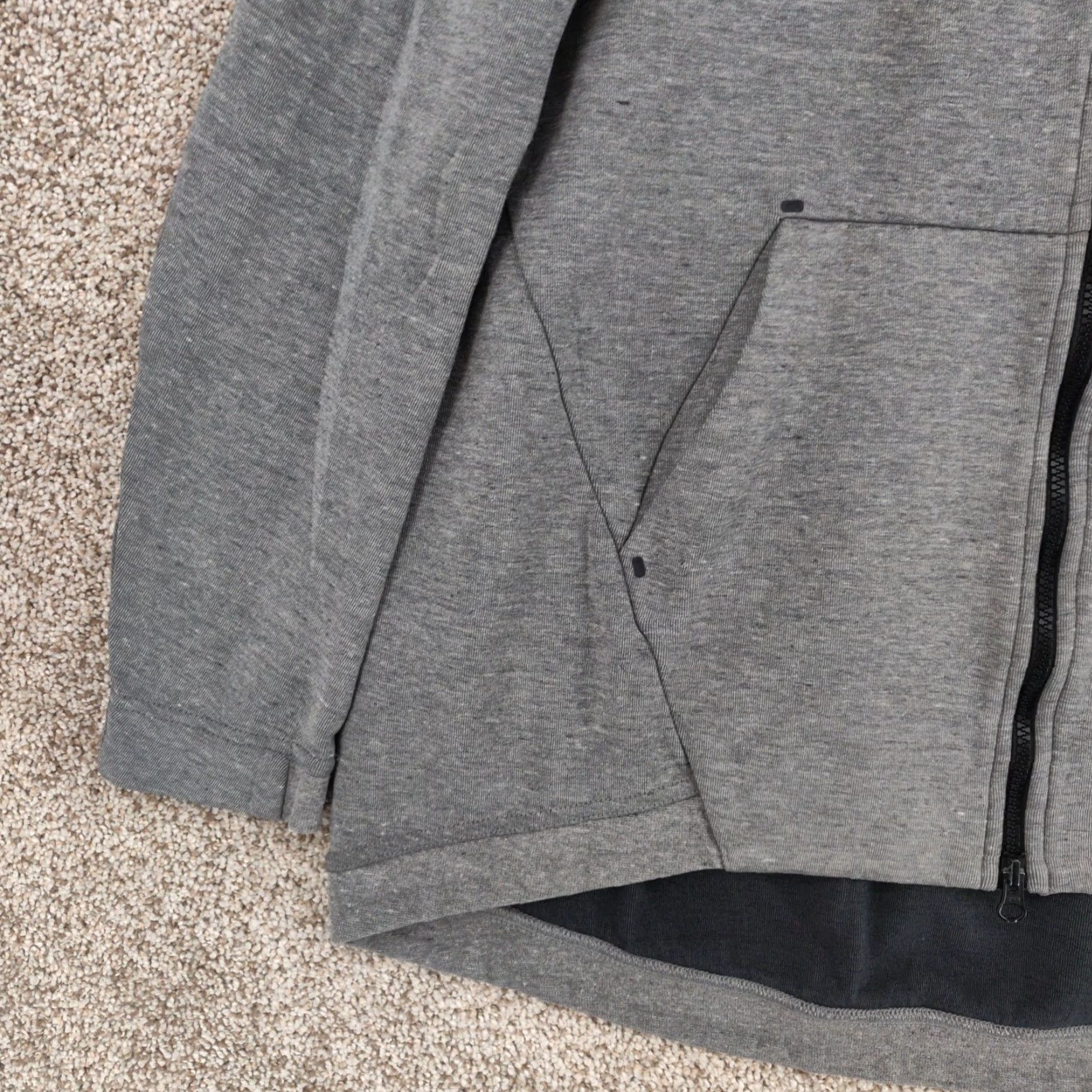 Nike Nike Tech Fleece Cape Hoodie Womens Medium Gray SweatShirt 811710 063 Size M / US 6-8 / IT 42-44 - 3 Thumbnail