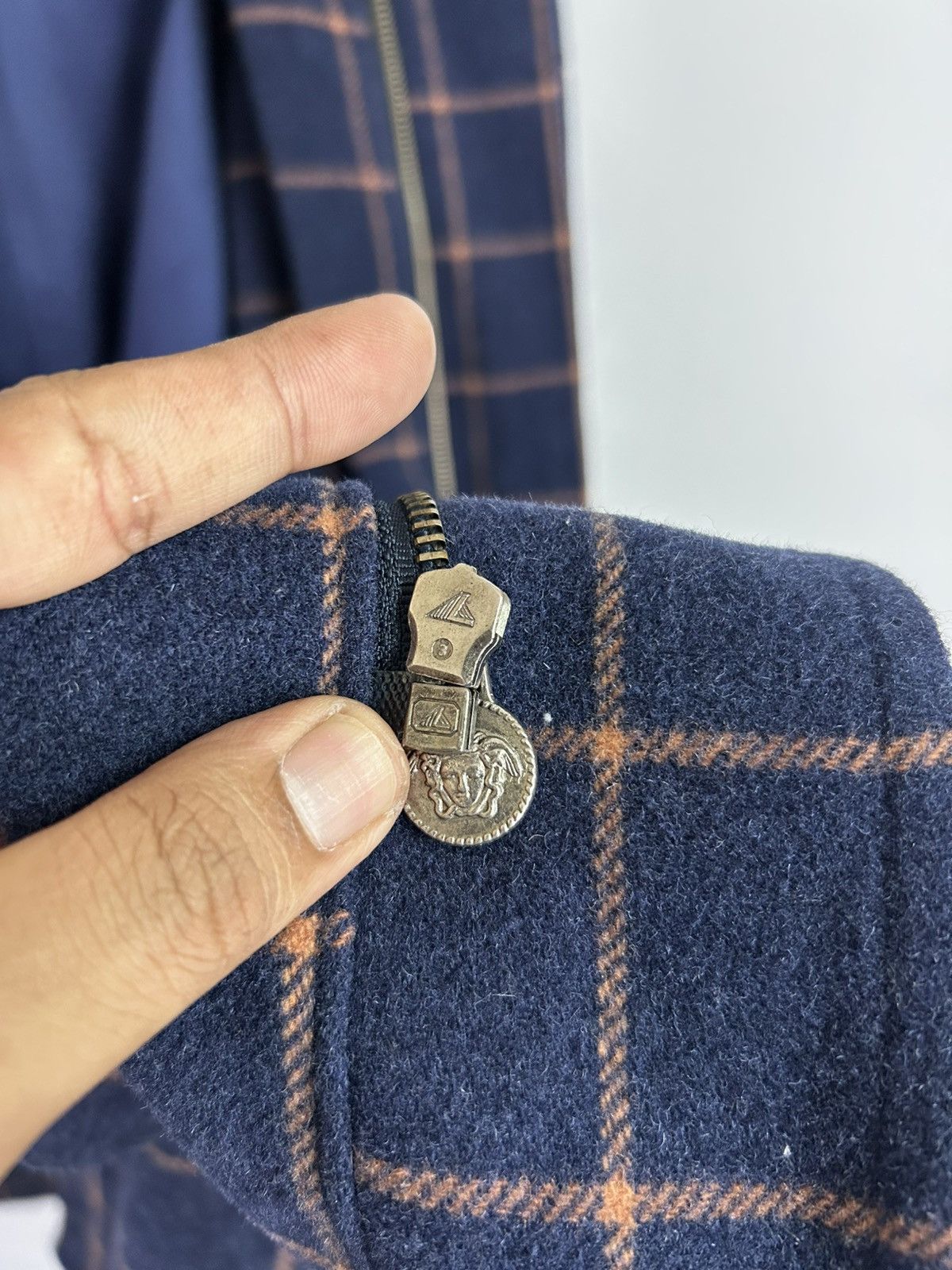 Versace ⚡️Vintage Luxury Versace Wool Flannel Hoodie Zipper Jacket Size US M / EU 48-50 / 2 - 8 Thumbnail