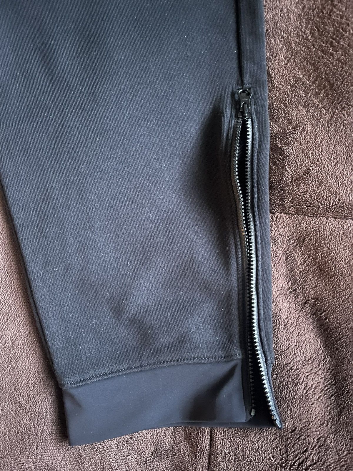 C.P. Company CP Company Sweatpants Black Size XXL fits Like A Large NWOT Size US 36 / EU 52 - 8 Thumbnail