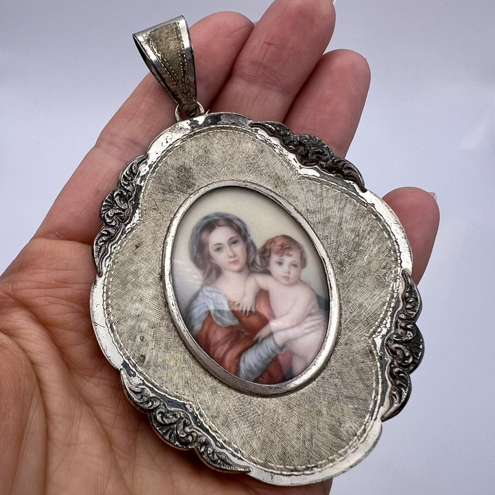 Vintage Gilt Silver 925 Pendant Virgin Mary Marked Italy