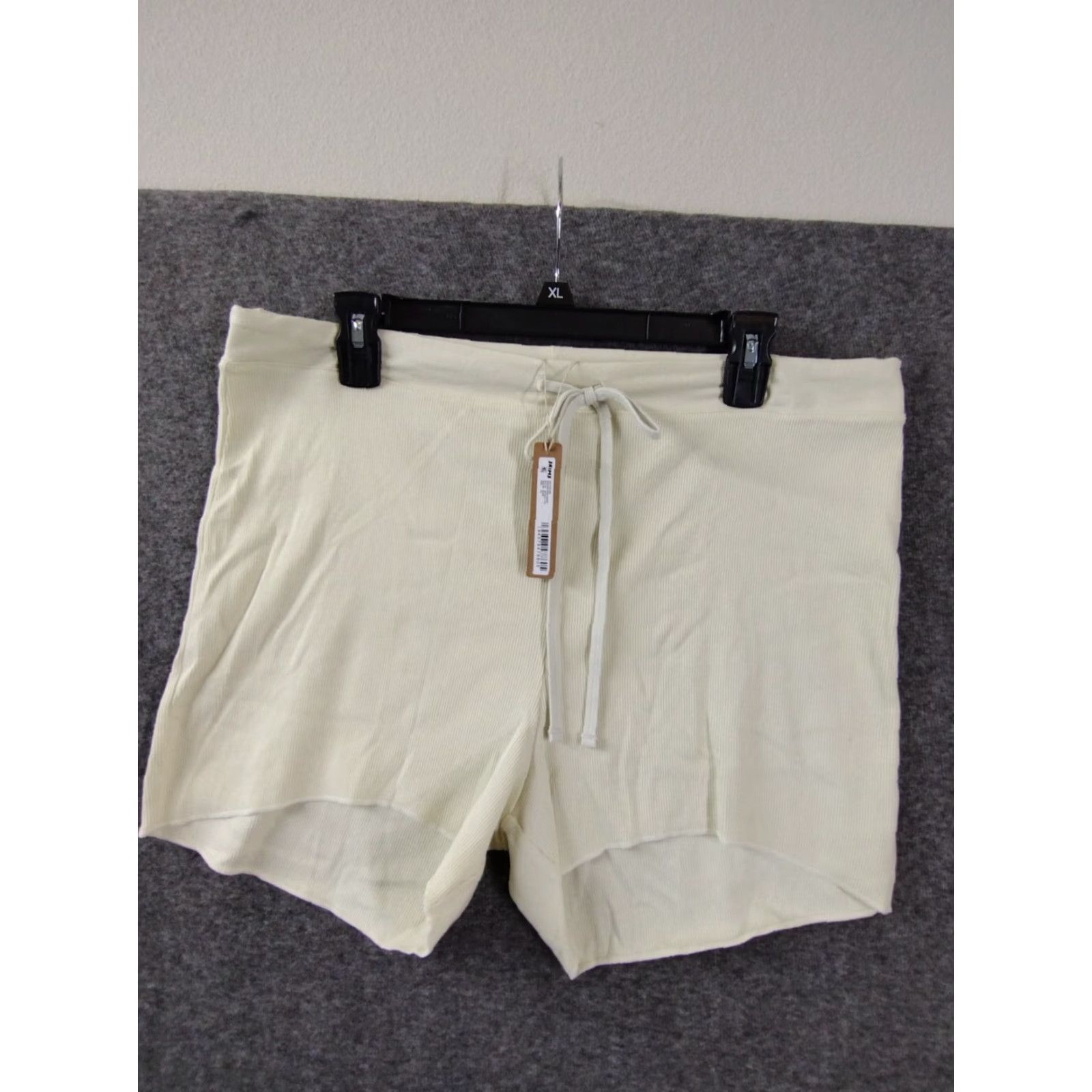 SKIMS Skims Drawstring Shorts Shirt? Size 40" / US 18 - 2 Thumbnail