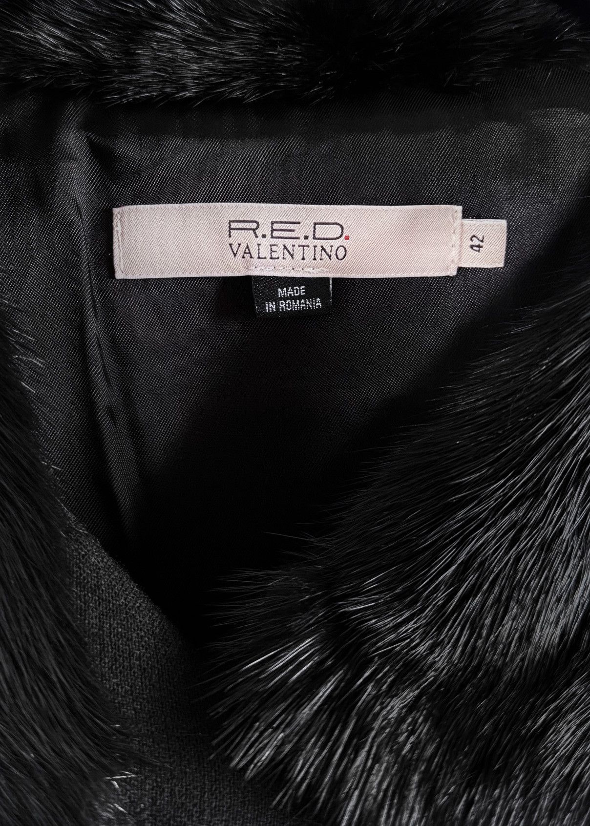 RED Valentino RED Valentino Black Mink Fur Accent Wool Blazer Size M / US 6-8 / IT 42-44 - 6 Thumbnail