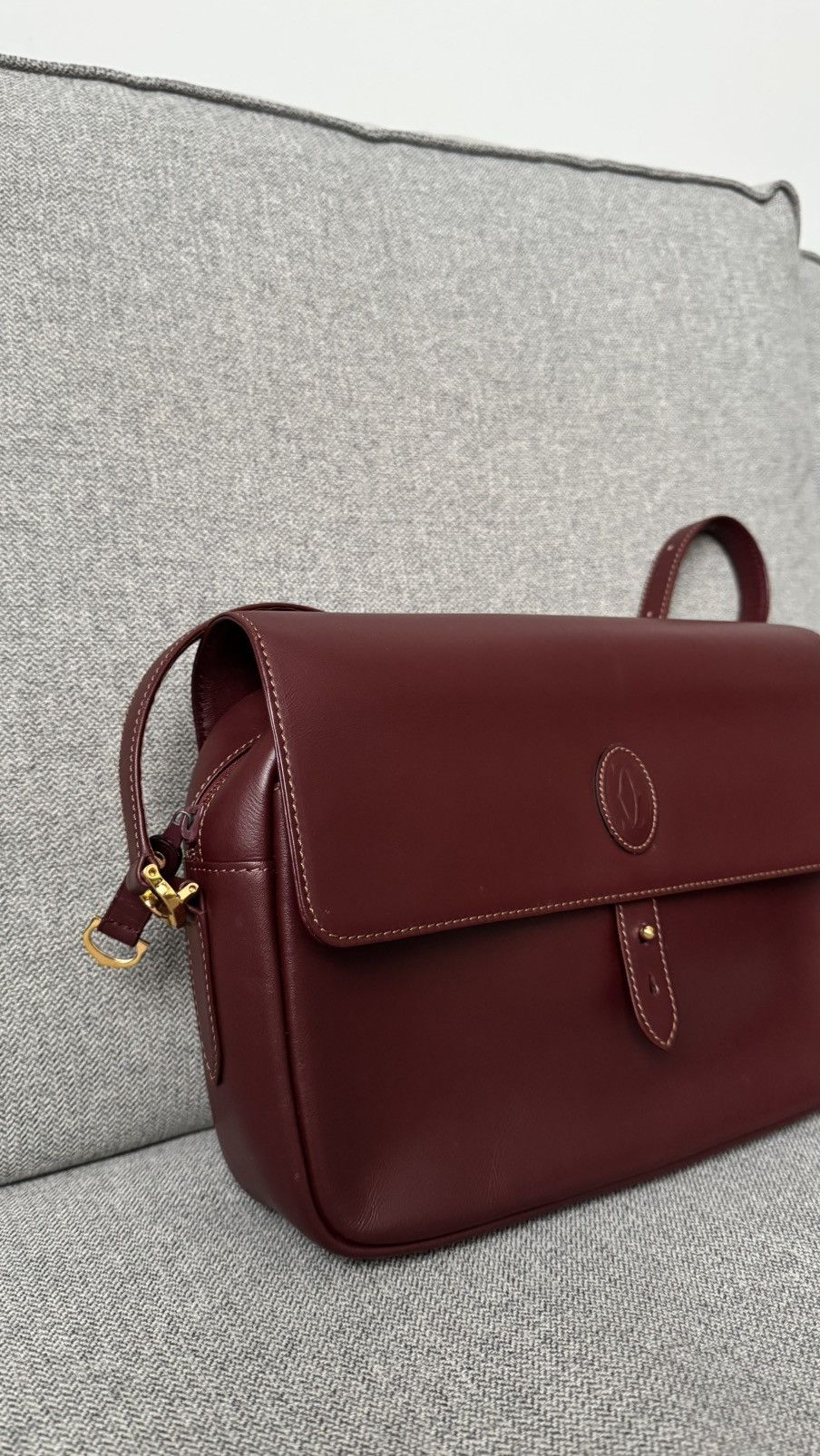 Cartier Cartier Must de Cartier Burgundy Leather Shoulder Bag Size ONE SIZE - 5 Thumbnail