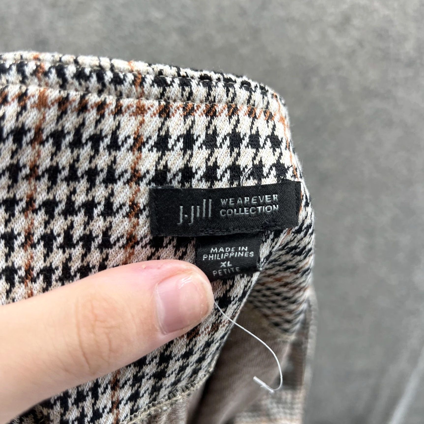 J. Jill J. Jill Pants Womens XL Petite Multicolor Check Cropped Tapered Pull-On Knit Pockets Business Casual Travel Size 40" / US 18 - 2 Thumbnail