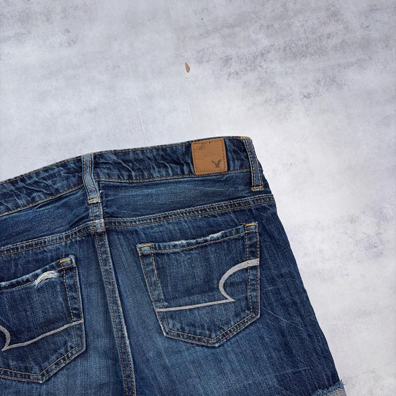 American Eagle Outfitters Y2K Dark Wash American Eagle Grunge Mini Denim Shorts Size 25" / US 0 / IT 36 - 3 Thumbnail