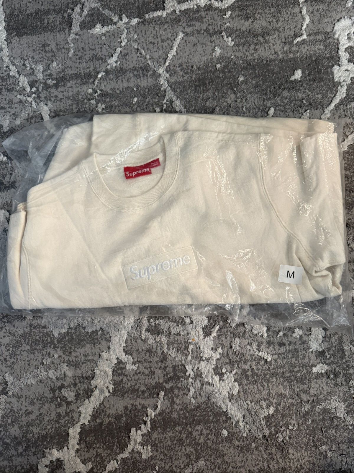Supreme Supreme Cream Box Logo Size US M / EU 48-50 / 2 - 3 Thumbnail