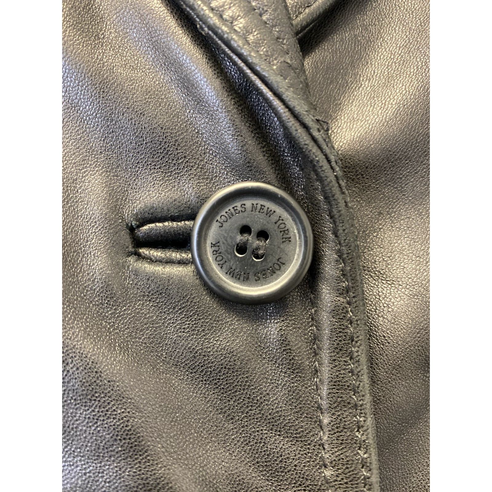 Jones New York VINTAGE Jones New York Women's Trench Coat Leather M Black Solid 51-68 Trench Coat Womens M Black 90s? Size M / US 6-8 / IT 42-44 - 6 Thumbnail