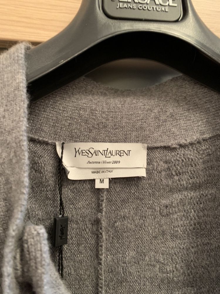 Yves Saint Laurent NWT Yves Saint Laurent Cashmere Knit Cable Sweater Cardigan Size M / US 6-8 / IT 42-44 - 3 Thumbnail