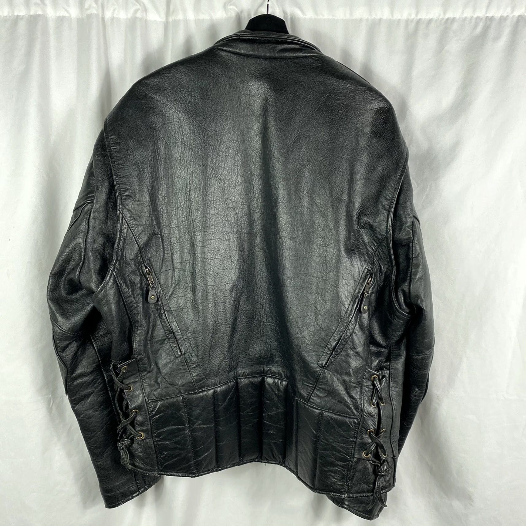 Vintage VINTAGE Hot Leathers Quality Heavy Leather Motorcycle Jacket 48 Size Black Mens Jacket Adult 48 Leather Motorcycle Jacket Size US M / EU 48-50 / 2 - 7 Thumbnail
