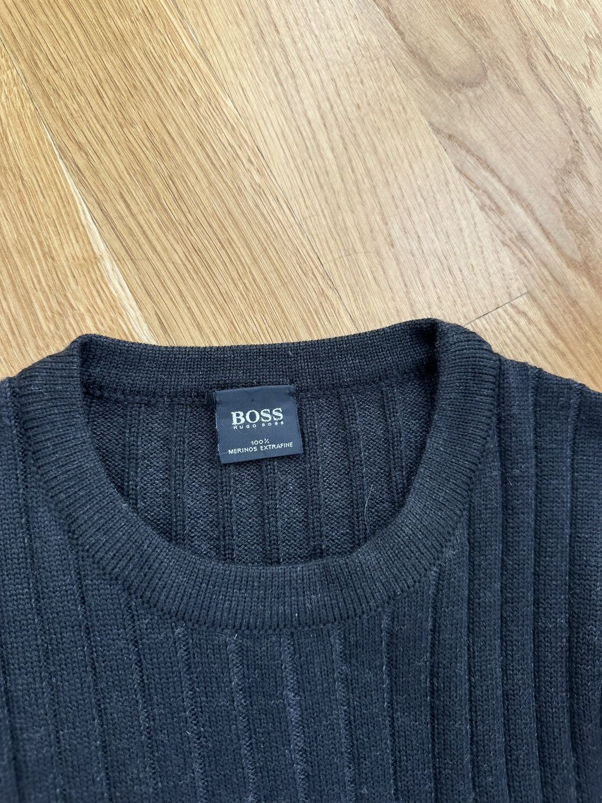 Hugo Boss Made in Italy Hugo Boss Knit Merinos Sweater Size US M / EU 48-50 / 2 - 7 Thumbnail