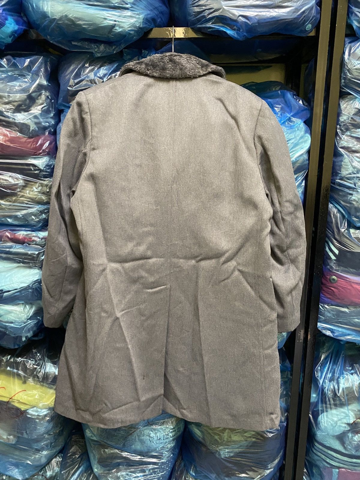 London Fog Vintage 1980s Ash Gray Faux Fur Collar Overcoat Fashionland Size US M / EU 48-50 / 2 - 12 Thumbnail