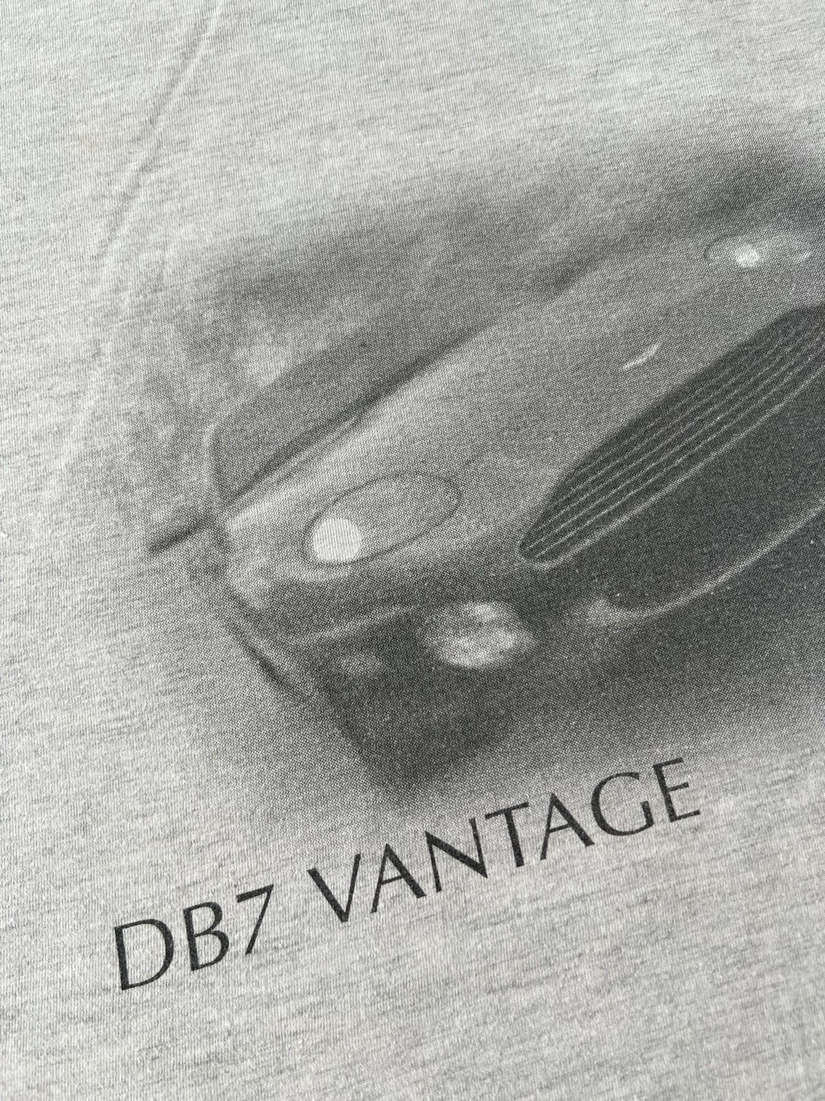 Vintage Vintage 90s Aston Martin DB7 Vantage Cars Gray T-shirt Size US L / EU 52-54 / 3 - 4 Thumbnail