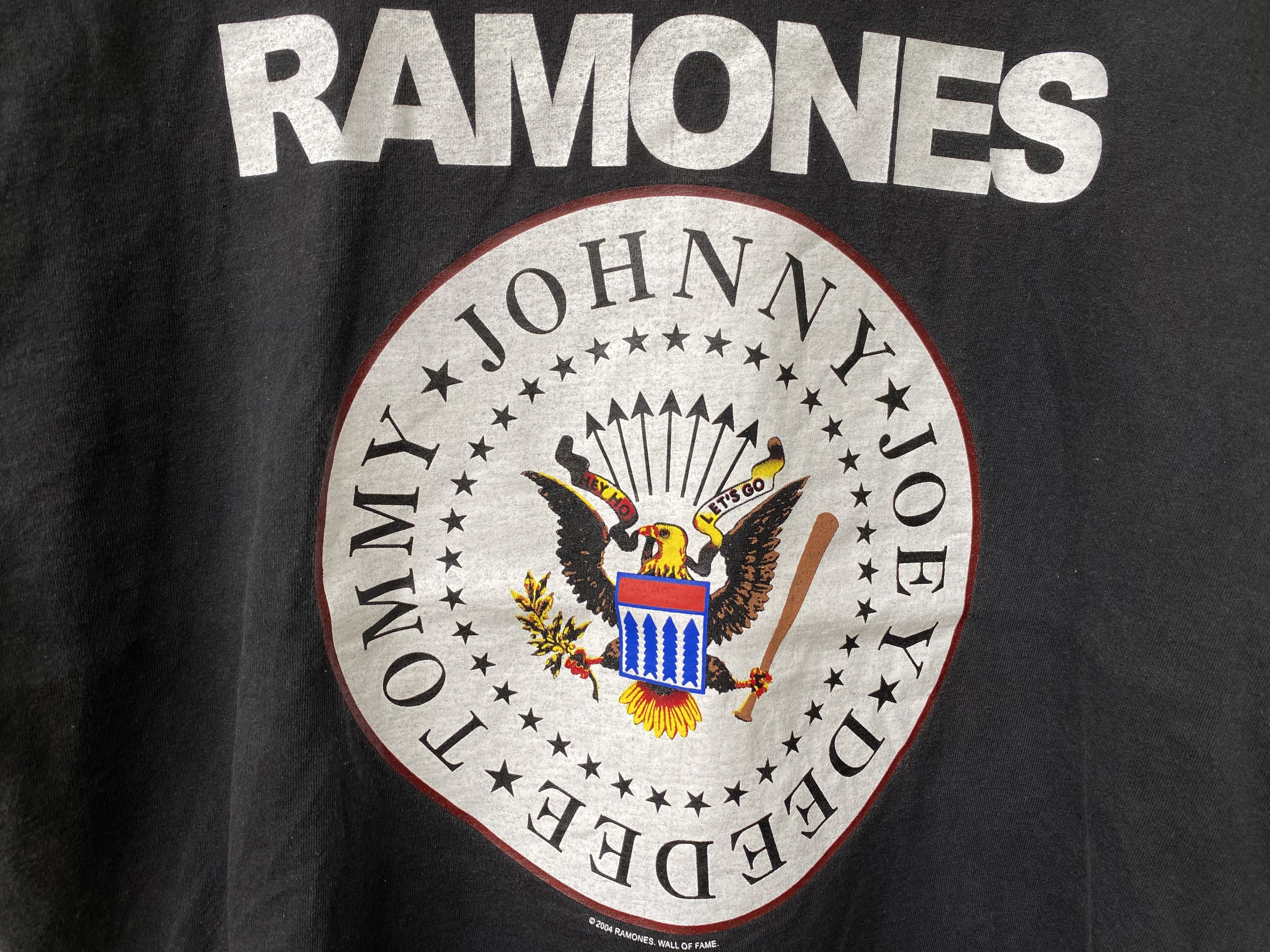 Band Tees × Vintage Vintage 2004 Ramones Band Line Up Names Wall of Fame Tshirt Size US M / EU 48-50 / 2 - 4 Thumbnail