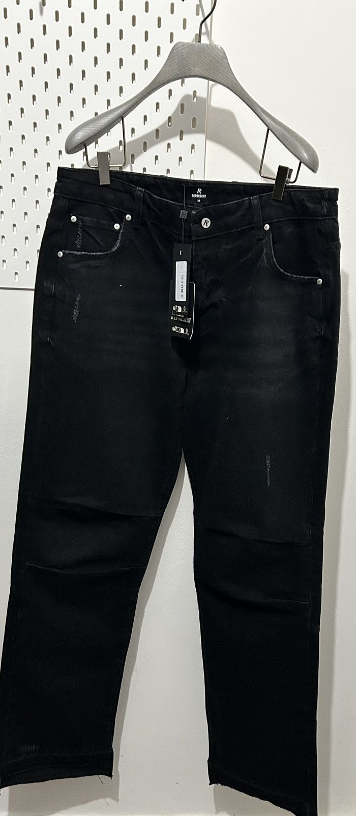 Represent Clo. REPRESENT R2 Stepped Hem Off Black Denim Jeans W34 Size US 34 / EU 50 - 1 Thumbnail