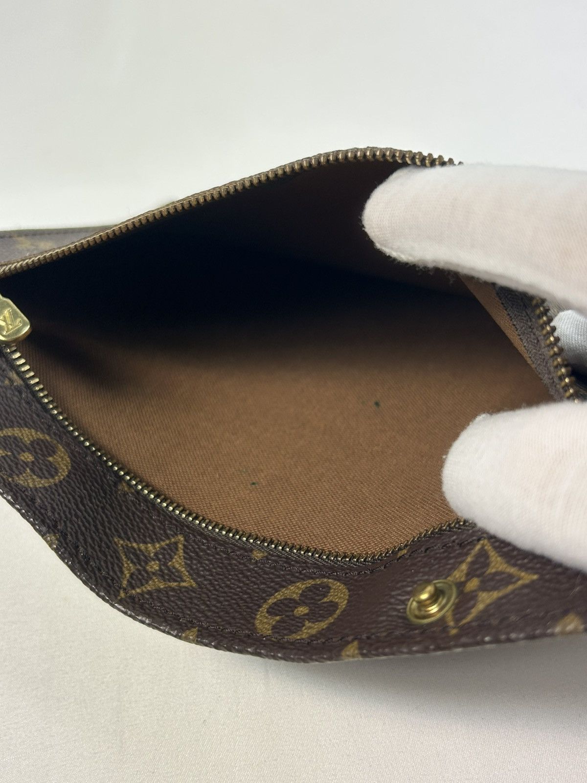 Louis Vuitton Louis Vuitton Monogram Accessory Pouch Size ONE SIZE - 3 Thumbnail