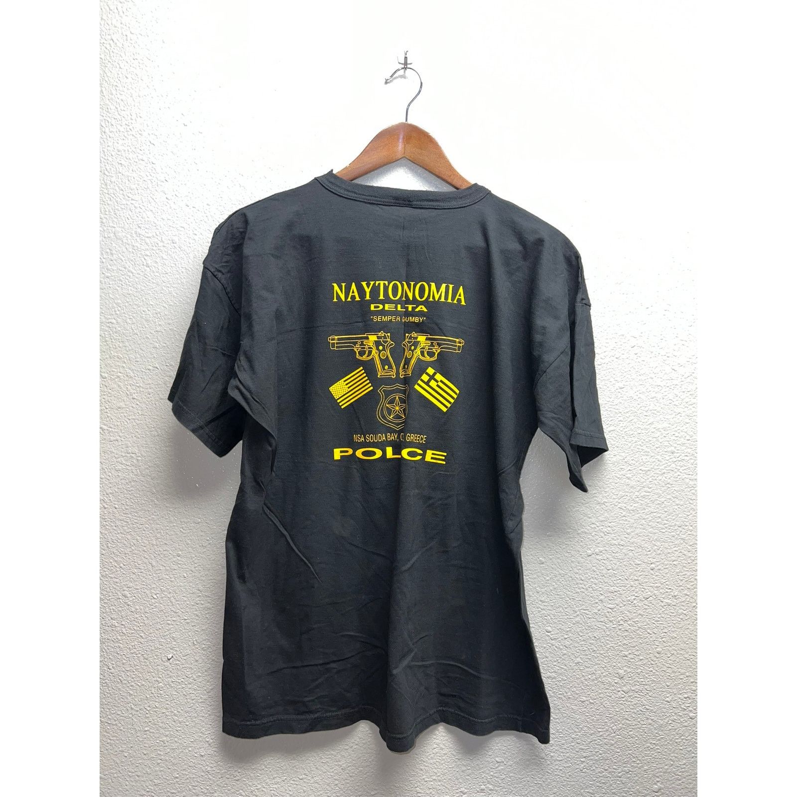 Vintage Vintage Base Police Shirt USN Delta Semper Gumby Greece 90s Size US L / EU 52-54 / 3 - 1 Thumbnail