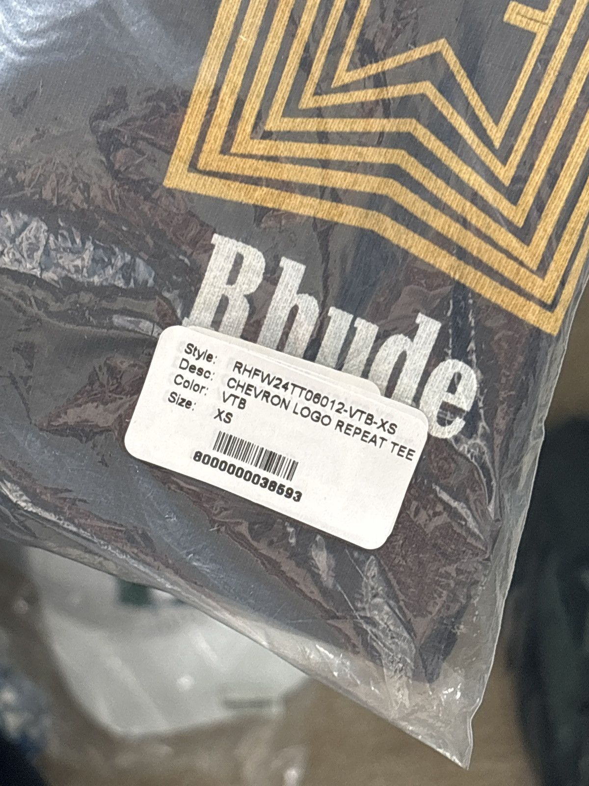Rhude RHUDE | CHEVRON REPEAT LOGO GRAPHIC TEE Size US XS / EU 42 / 0 - 7 Thumbnail