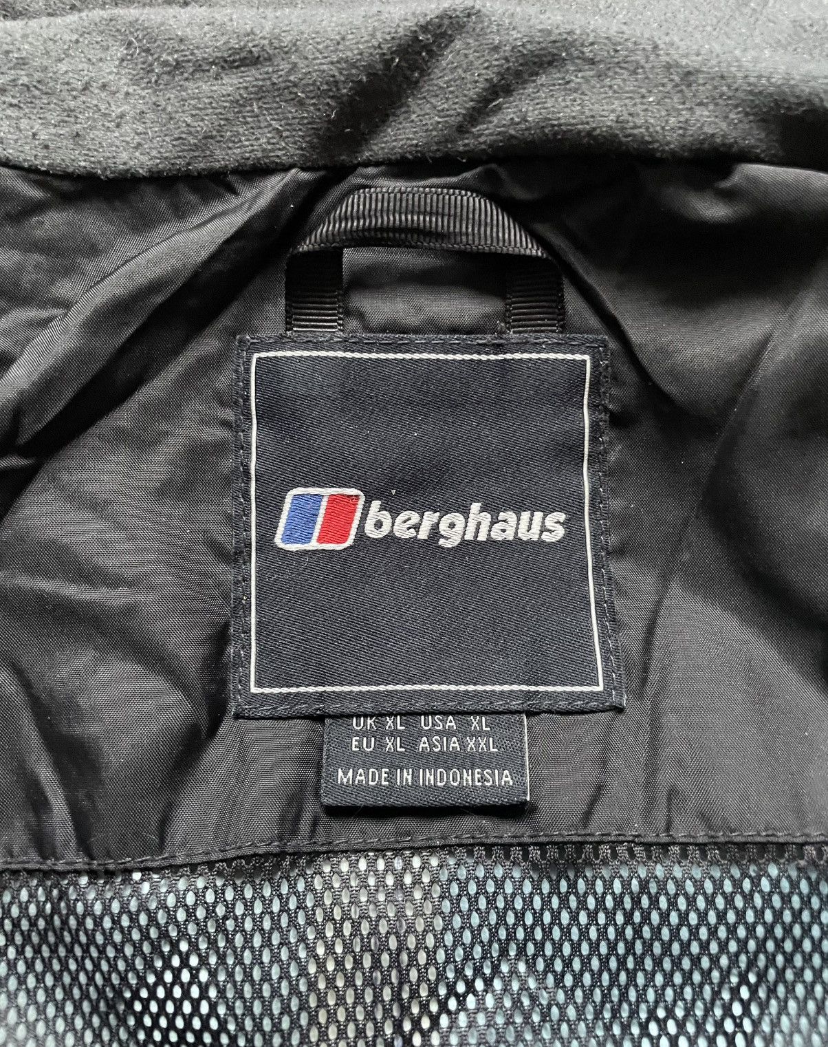 Berghaus × Vintage Berghaus AQ2 Rain Men's XL Waterproof Hooded Nylon Jacket Size US XL / EU 56 / 4 - 15 Thumbnail