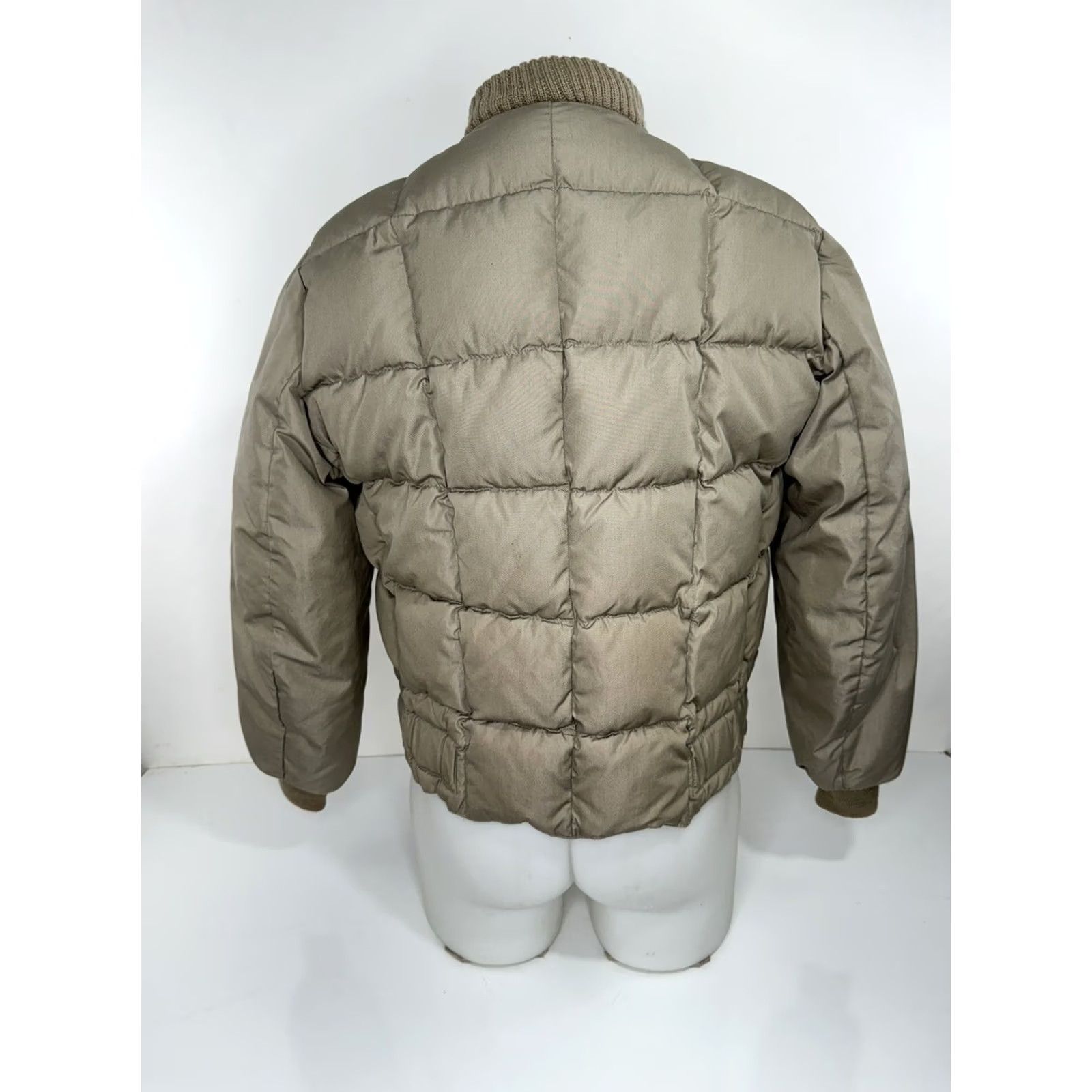 Vintage VINTAGE COMFY / SEATTLE QUILT DOWN INSULATED Jacket Mens S Beige / Khaki 80s 90s C6 Size US S / EU 44-46 / 1 - 3 Thumbnail