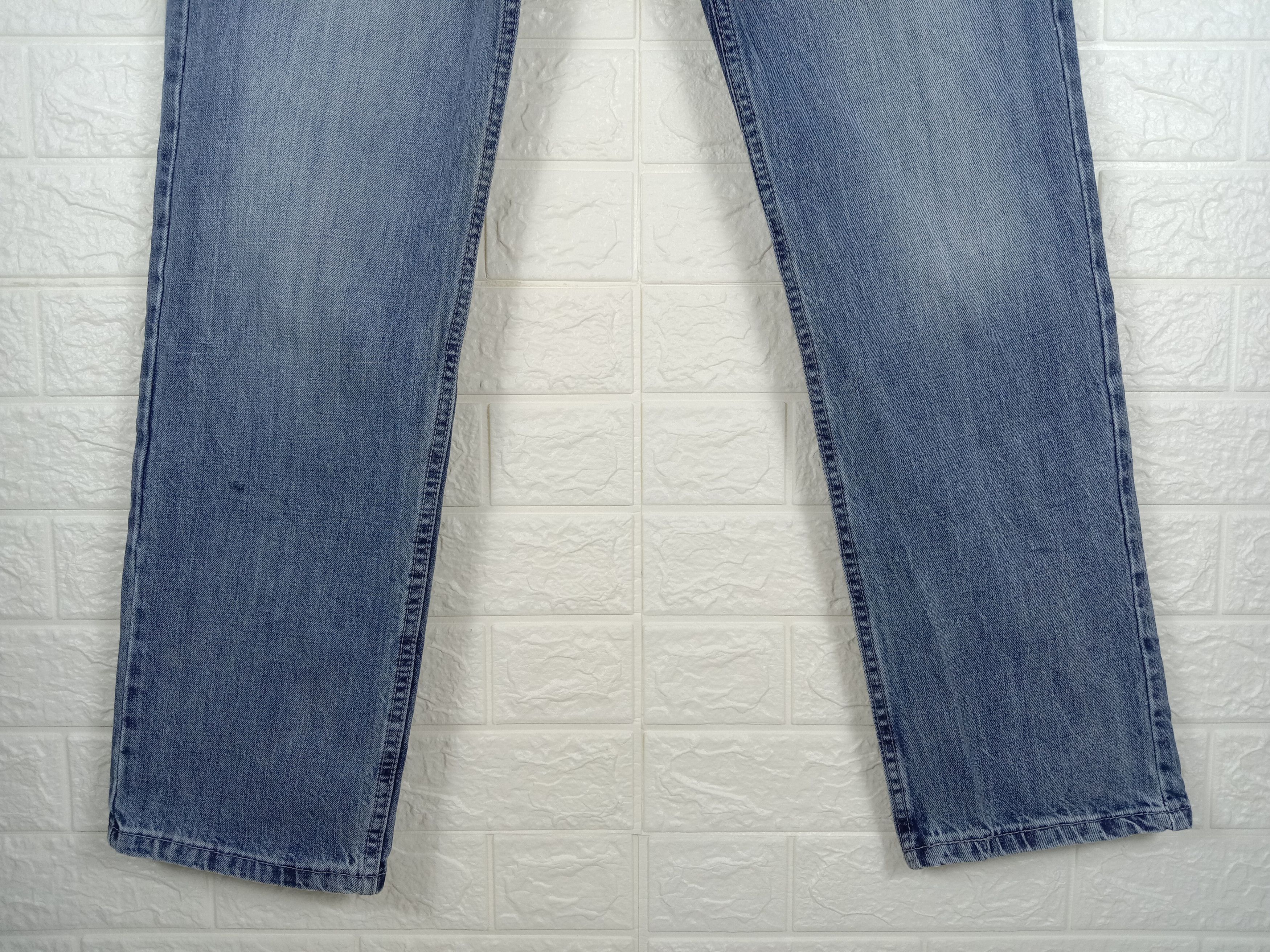 Levi's Vintage Levi's 514 Jeans Blue Wash Distressed Denim Size US 32 / EU 48 - 4 Thumbnail