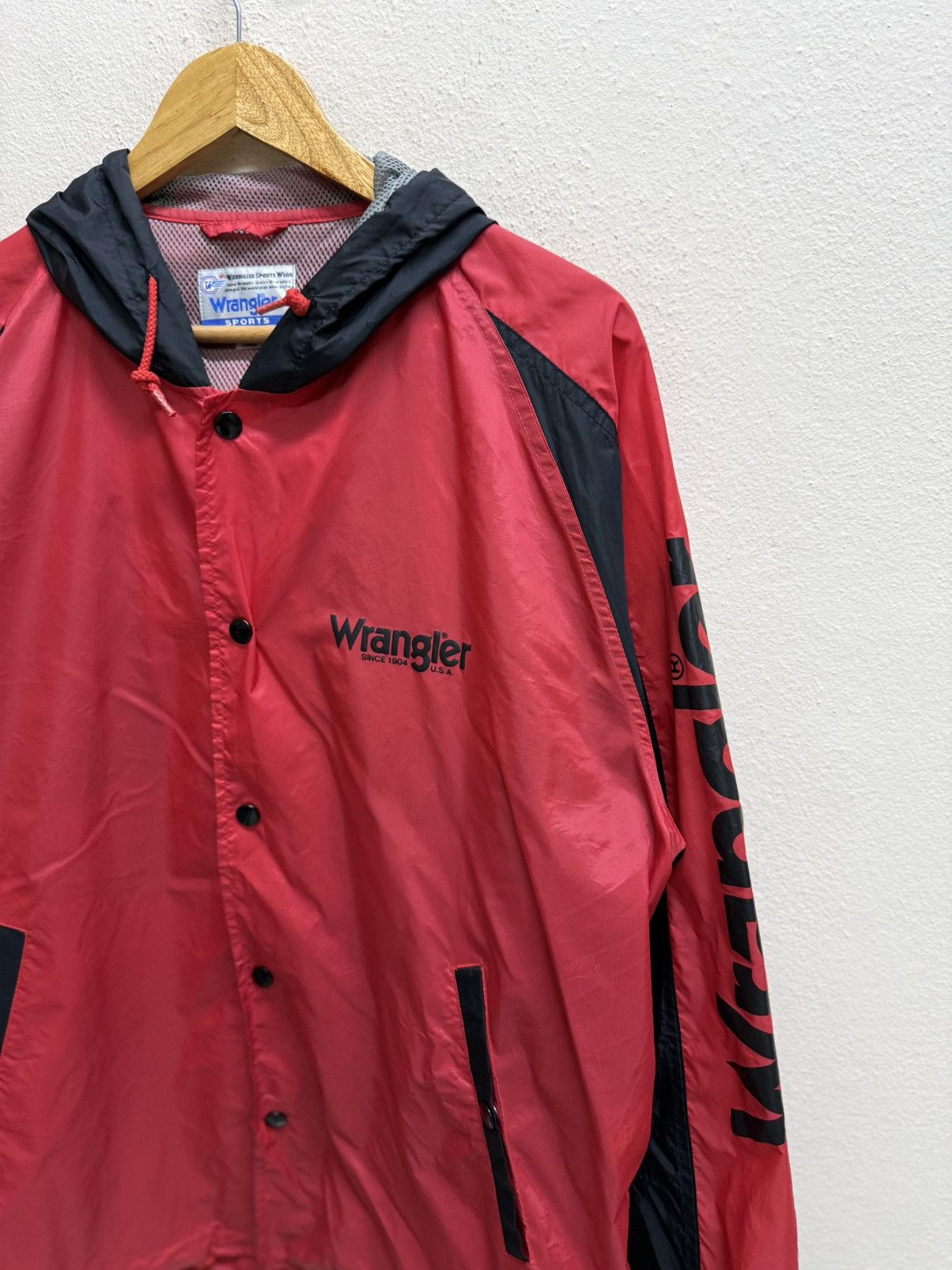 Wrangler VINTAGE 90s WRANGLER SPORTS BIGLOGO HIT COACH WINDBREAKER Size US XL / EU 56 / 4 - 19 Thumbnail