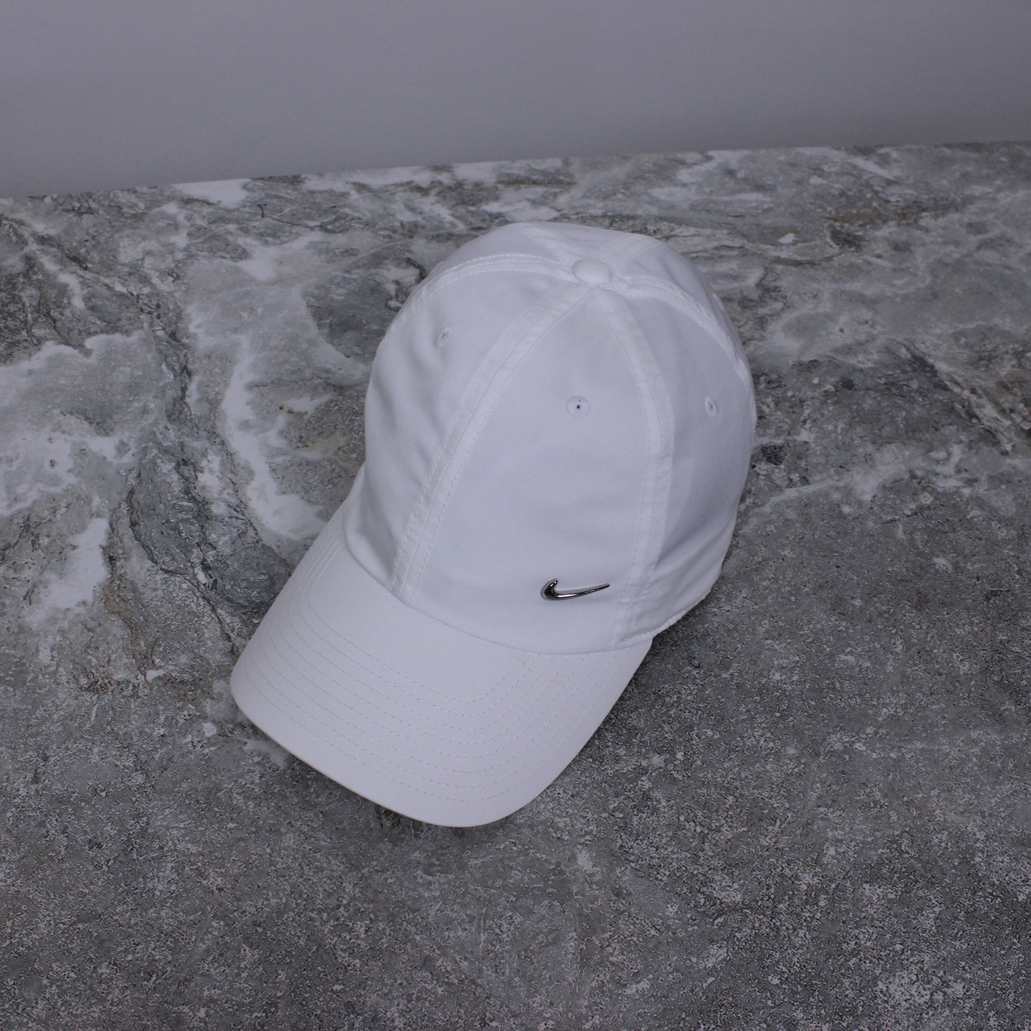 Nike Nike cap hat vintage metallic logo one size white Size ONE SIZE - 5 Thumbnail