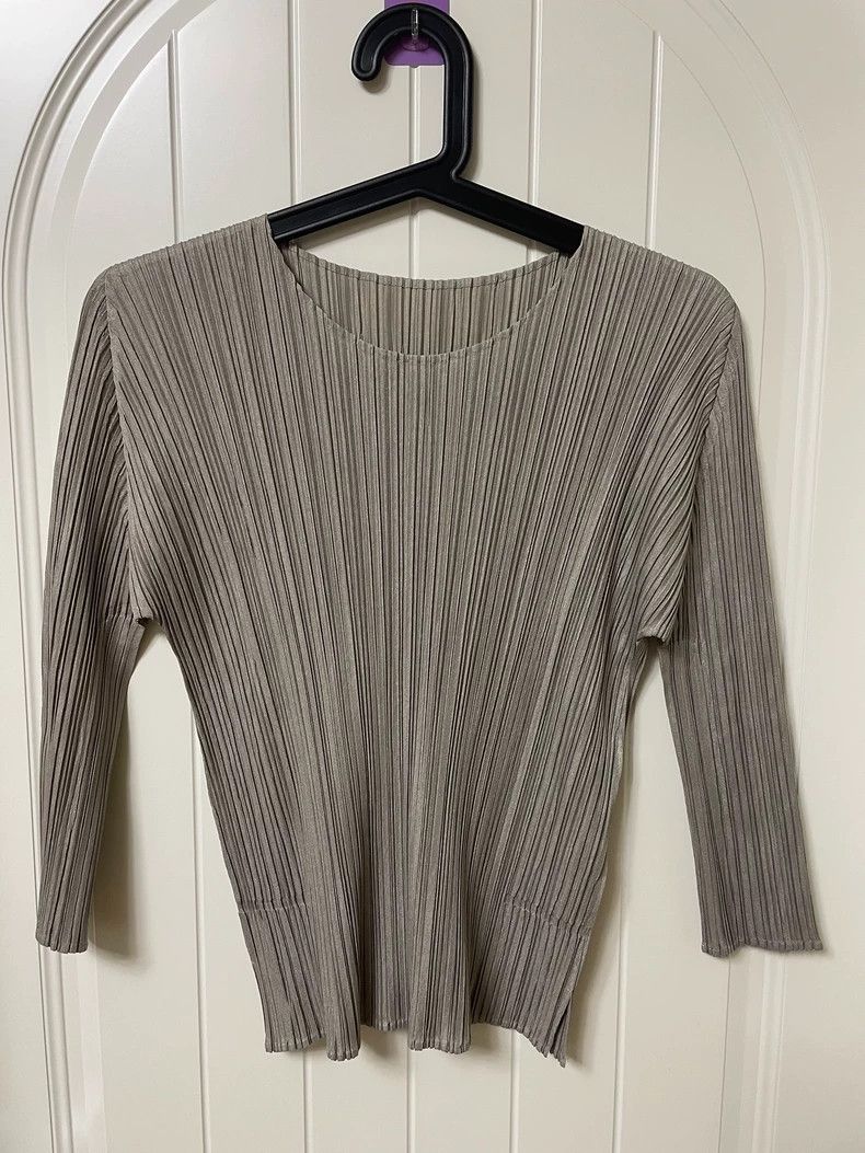 Issey Miyake Issey Miyake size:3 Grey pleated long-sleeved shirt Size M / US 6-8 / IT 42-44 - 1 Thumbnail