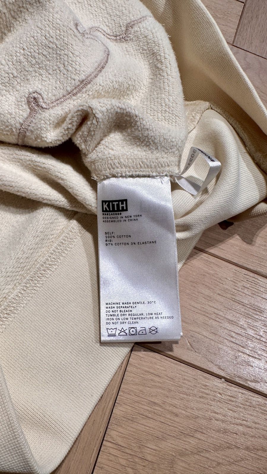 Kith × Star Wars Kith x Star Wars C-3PO Crewneck Size US S / EU 44-46 / 1 - 7 Thumbnail